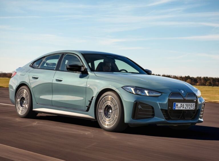 2025 BMW i4