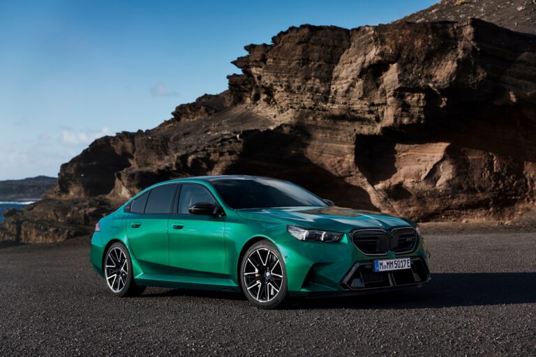 2026-bmw-m5-touring-gets-previewed-in-fantasy-land-will-it-be-heavier-than-a-tank_13