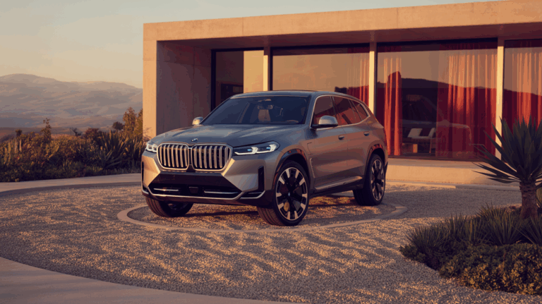 a-photograph-of-a-futuristic-luxury-suv-_V5qsv_b7R8Gtg0m96txy-g_VOskgTXISRSATuuzgfBDWg