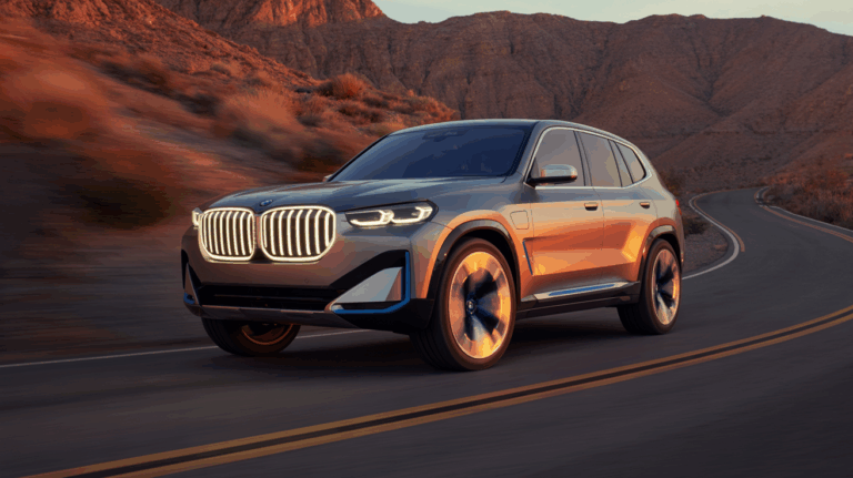 a-photograph-of-a-futuristic-luxury-suv-_Fhcd9B2nQPmvI4rtjAyvvQ_SECpIiqCQJmfoZC92-gjLw