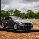 2025-bmw-m2-grigio-telesto-09-1