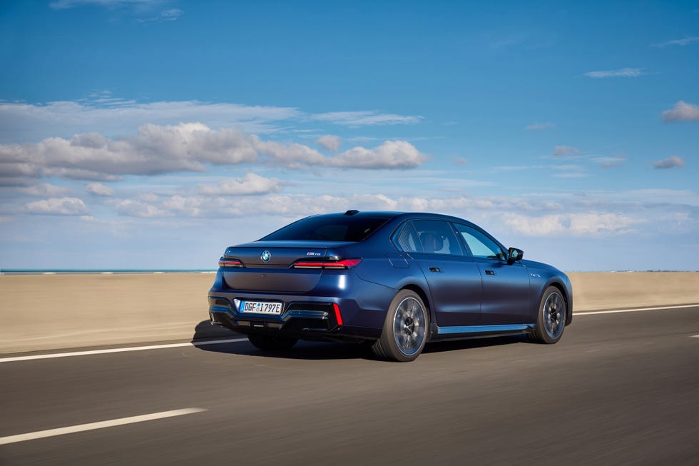 2026 BMW i7